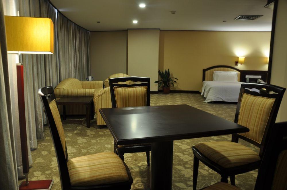 Gangrun Hotel Guangzhou Beijing Road Branch Esterno foto