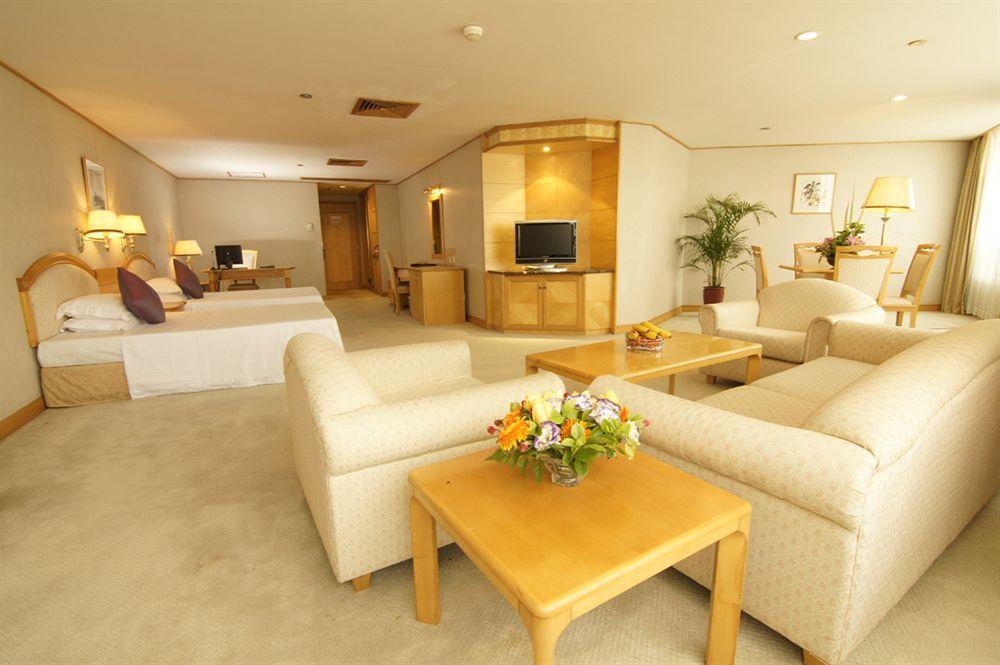 Gangrun Hotel Guangzhou Beijing Road Branch Esterno foto